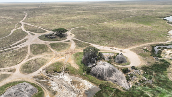Landscape at the Neolithic settlement in Sametu (Serengeti). Drone photo F. Osypiński